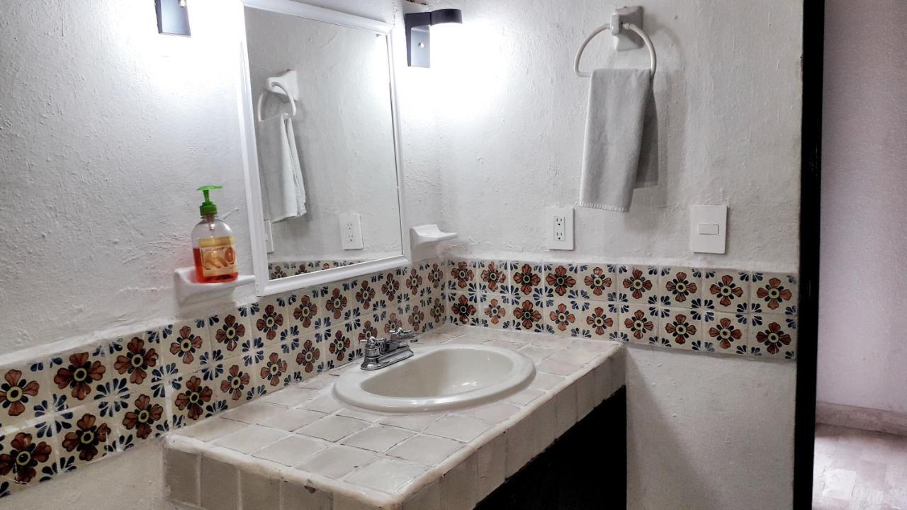 Solimar Inn Suites Zihuatanejo Extérieur photo