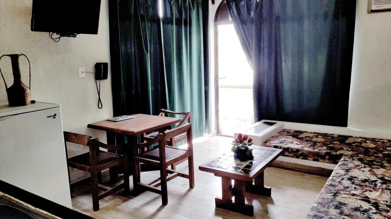 Solimar Inn Suites Zihuatanejo Extérieur photo