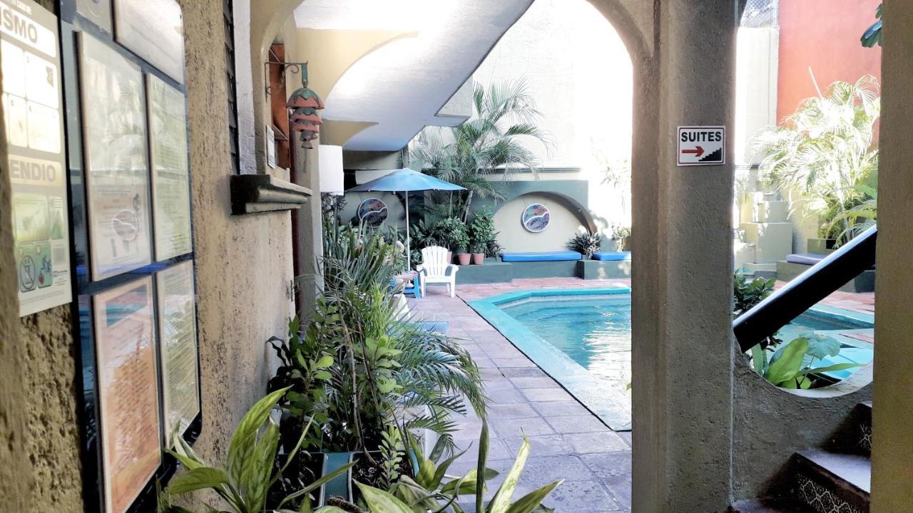 Solimar Inn Suites Zihuatanejo Extérieur photo