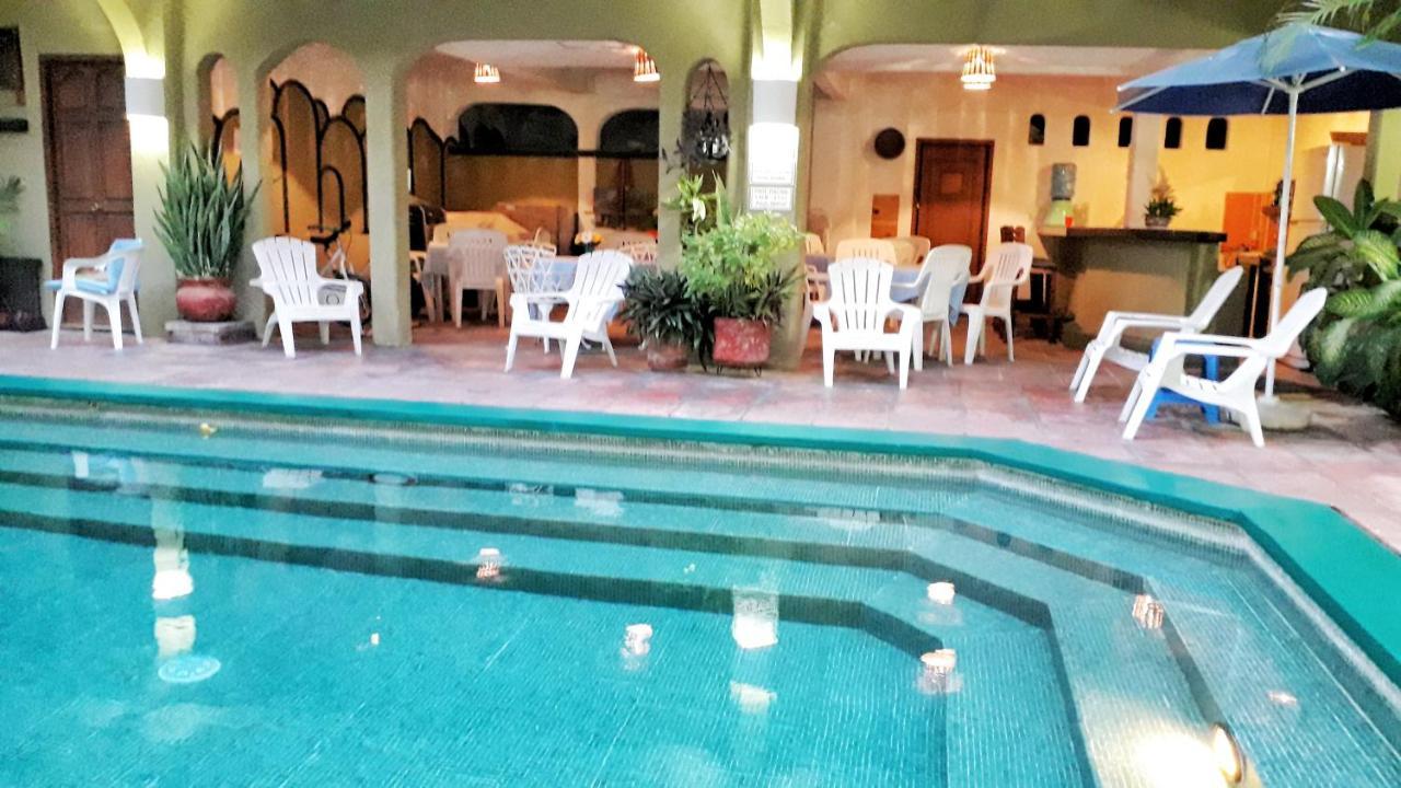 Solimar Inn Suites Zihuatanejo Extérieur photo