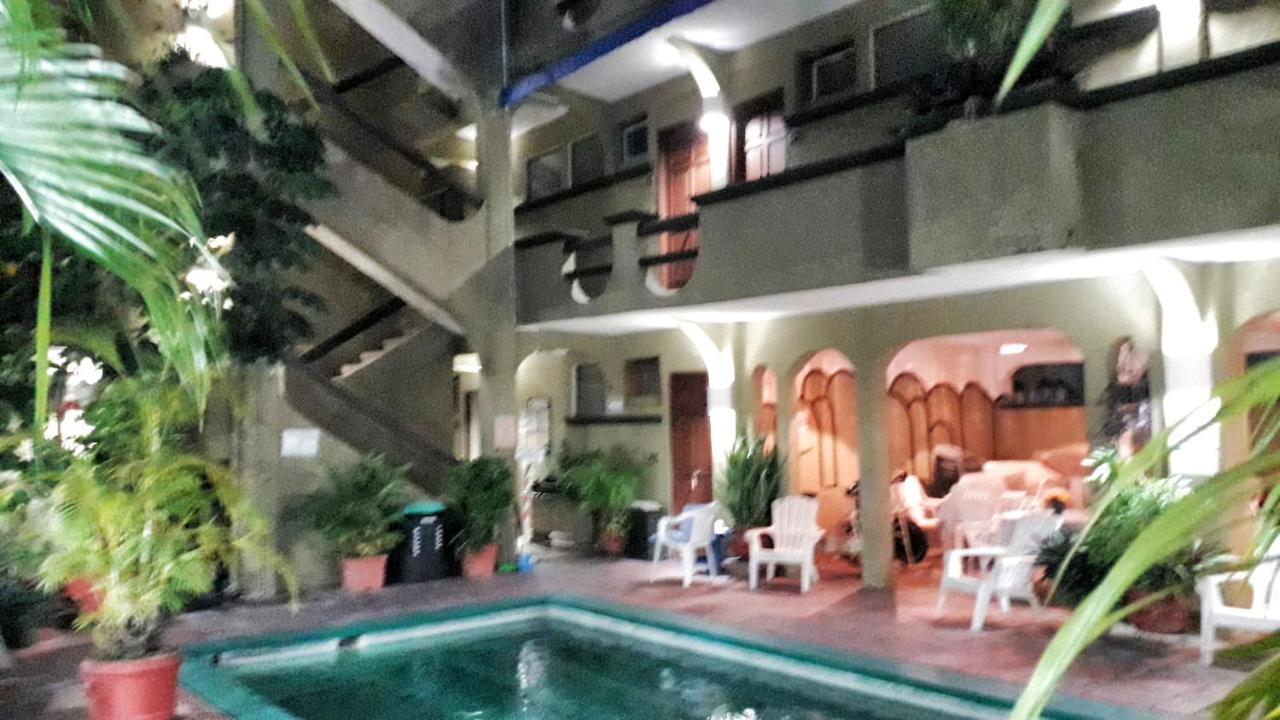 Solimar Inn Suites Zihuatanejo Extérieur photo
